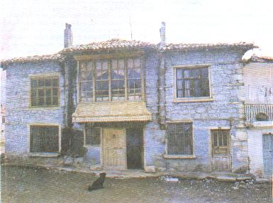 ev1.jpg (22993 bytes)